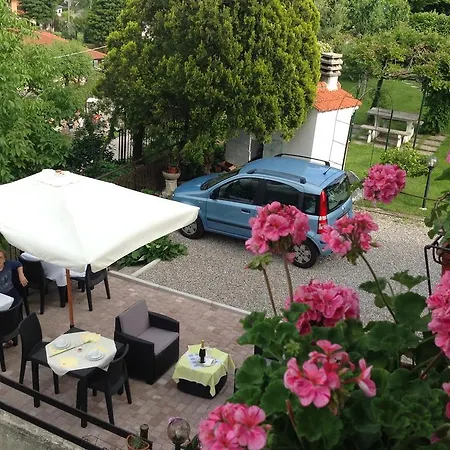 Belvedere Le Grigne Couette-café